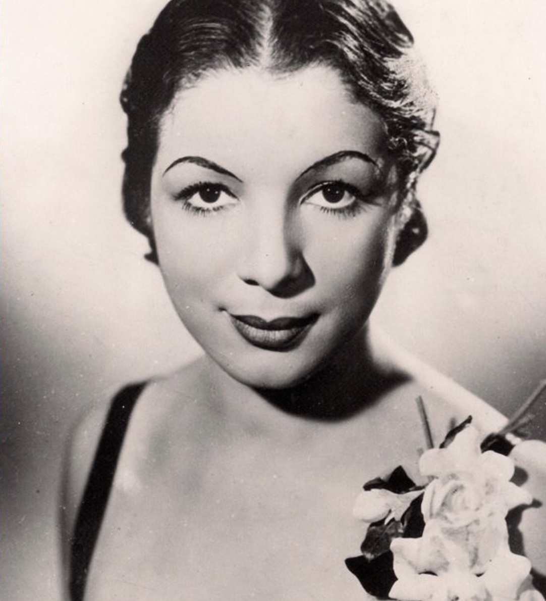 Evelyn Dove